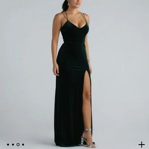 Windsor brand new velvet dress